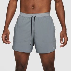 ✔️NWT✔️ NIKE Dri-Fit 5” Brief Lined Running Shorts